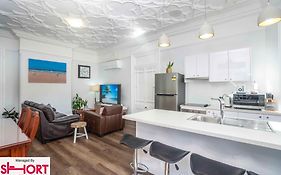King & Queen Bed - Apartment On Summer Near Cook Park - Cbd